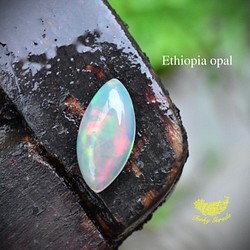 夢の世界★虹プリズム強★エチオピアオパール　ルース opal015 1枚目の画像