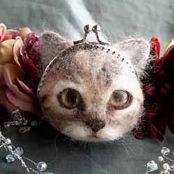 *トラ猫がま口ポーチ* 羊毛フェルト ハンドメイド リアル オーダーメイド がま口 猫 プレゼント 自作アイ