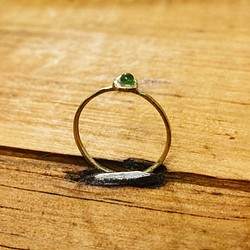 Green flashー緑閃光　真鍮　シーグラス　ガラス　指輪　ピンキーリング　ファランジリング 1枚目の画像