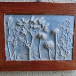 野の花レリーフ　早春②　ブルー　アロマストーン・壁飾り　母の日　プレゼント 1枚目の画像