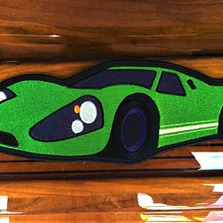 巨大　刺繍アイロンワッペン　レーシングカー　緑　クルマ 1枚目の画像