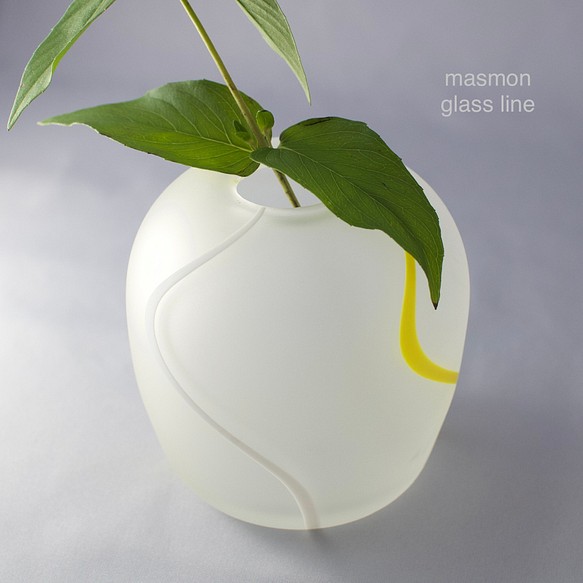 【曇りガラスの花器】　 - Misty glass vase Puff パフ - 1枚目の画像
