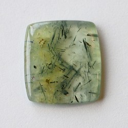 41.7ｃｔ　天然石　ブラックルチルプレナイト　カボション　 1枚目の画像