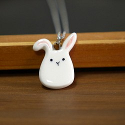小白兔--項鍊 第1張的照片