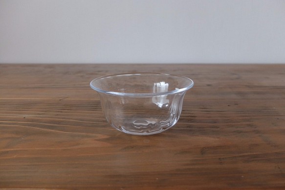 吹きガラスの小鉢（クリア） 1枚目の画像