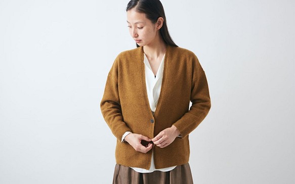 【sale】enrica cashmere&wool cardigan / mastard 1枚目の画像