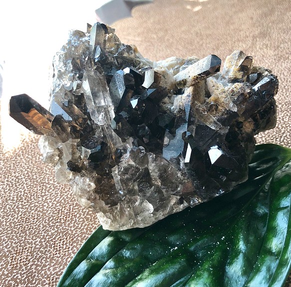 スモーキークォーツ580g クラスター原石〈グラウディング石〉 1枚目の画像