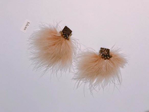 禮服羽毛耳環“淺褐色粉色” 第1張的照片
