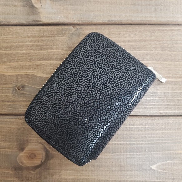 エイ革 ガルーシャ　レディース・メンズ　ミニ財布 ラウンドファスナー　小さい　コンパクト　薄型　極小　ブラック 1枚目の画像