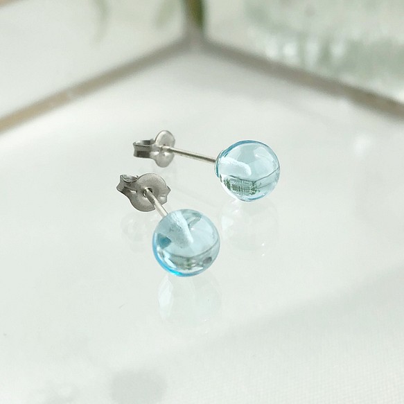 &lt;天然石&gt;藍色托帕石耳環/無孔耳環 第1張的照片