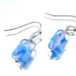 單耳環 豐滿的方形玻璃珠像糖果藍 第1張的照片