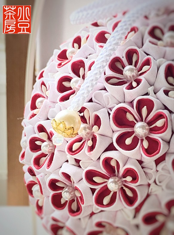 ✿つまみ細工✿kanzashi flower ボールブーケ✿白紅梅 | monsterdog.com.br