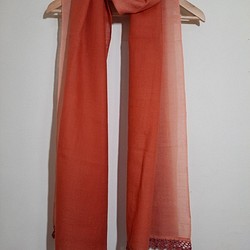 Natural Hand Dyed Wool scarf 【羊毛漸層手鉤花邊披肩/圍巾】 第1張的照片