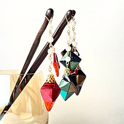 【送料・ギフト包装無料】かんざし 木 揺れる 普段使 ハンドメイド 日本伝統の折り紙使用 撥水仕上げ 職人技 全3色 1枚目の画像
