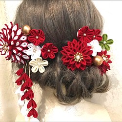 つまみ細工 門出を祝う髪飾り 成人式 結婚式 和 和装 ヘアアクセサリー Hanaya 和 のどか 通販 Creema クリーマ ハンドメイド 手作り クラフト作品の販売サイト