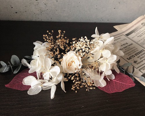《人気NO.1)ドライフラワー　ヘアアクセサリー　髪飾り　結婚式　成人式　ウエディング　花　かすみ草　袴　ヘアアクセ
