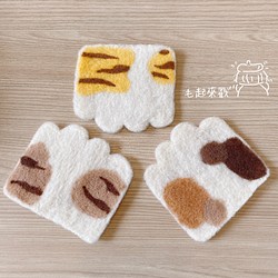 猫の手 羊毛フェルトコースター・トラネコ、茶トラ、みけネコ 1枚目の画像