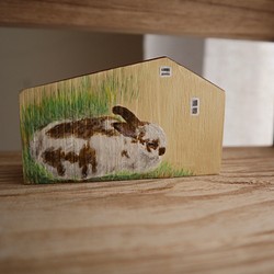手繪小房子｜家有兔兔｜黃色房子咖啡屋頂 第1張的照片