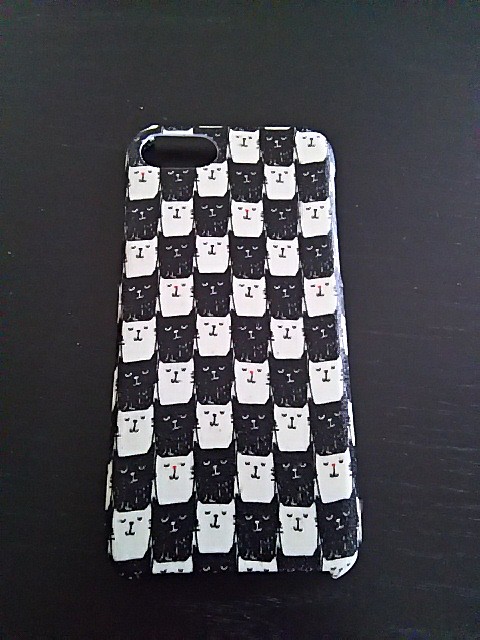 iPhoneケース 白黒ネコ猫ねこ 1枚目の画像