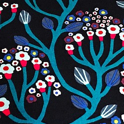 Monika Forsberg 110cm x 50cmずつ切売 - Bubbling Flowers/Blue 1枚目の画像