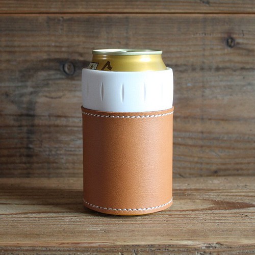 サーモス Thermos 保冷缶ホルダーレザーカバー 350ml 受注生産品 その他キッチン小物 What Will Be Wil Be 通販 Creema クリーマ ハンドメイド 手作り クラフト作品の販売サイト