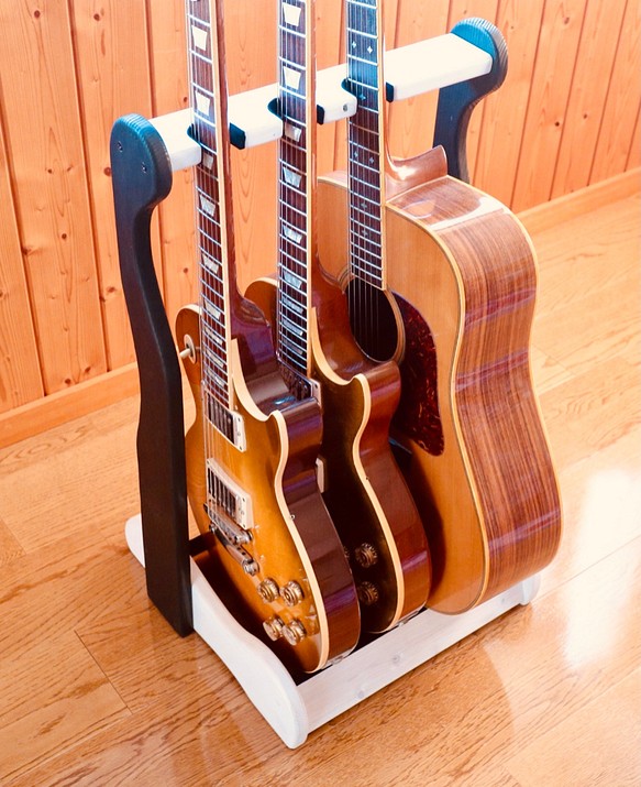 【新品】 ヒノキの無垢材の12本保管の 特注のギターのラック