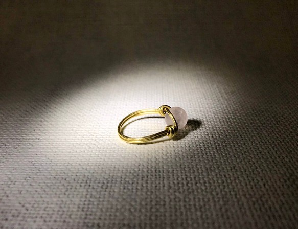 簡約黃銅戒指-天然石-金屬線編織 第1張的照片