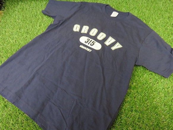 スタンダードでシンプル college GROOVY ネイビー×アイボリー 半袖Tシャツ 1枚目の画像