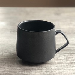 黒釉マグカップ 1枚目の画像