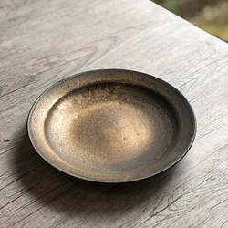 銅釉リム皿 1枚目の画像