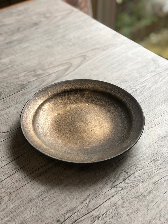 銅釉リム皿 1枚目の画像
