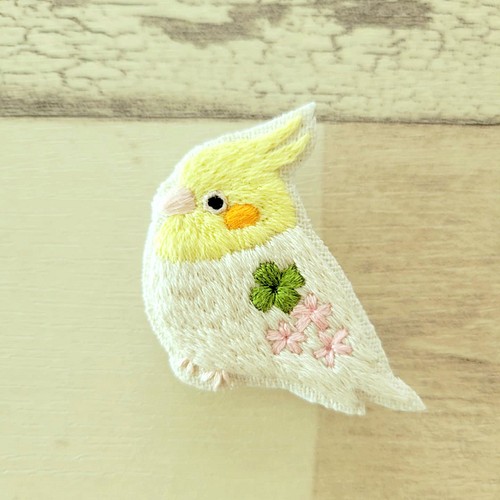 オカメインコの刺繍ブローチ【受注製作】 ブローチ choco mint 通販