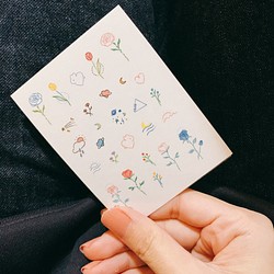 “花+星球紋身”花/心/星紋身貼（彩色/簡約/韓式） 第1張的照片