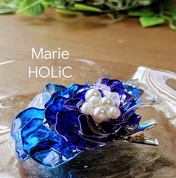青薔薇の髪飾り ヘアクリップ・バナナクリップ Hanasuki✾ 通販