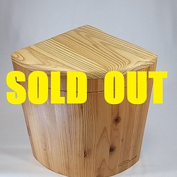 木製　トライアングル型　サニタリーBOX　ゴミ箱 1枚目の画像