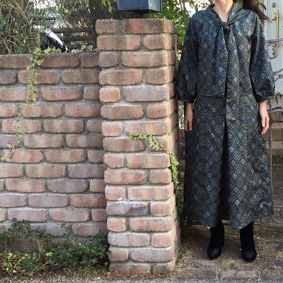 着物リメイクセットアップ/大島紬・ブラウス&ワイドパンツ 1枚目の画像