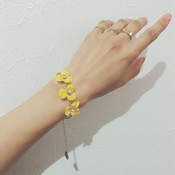 viola bracelet♡yellow 1枚目の画像