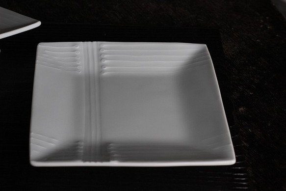 角皿(白磁) 1枚目の画像