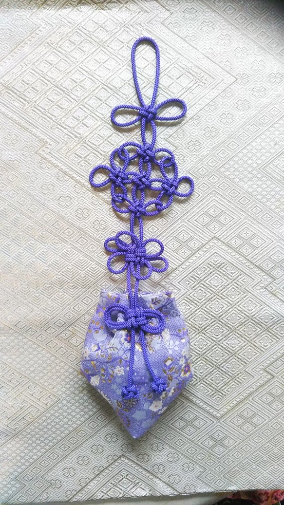 かりろく（掛け香）紫（wall-hanging incense bag)　 1枚目の画像