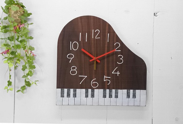 ピアノの時計 350　ウォールナット材 1枚目の画像