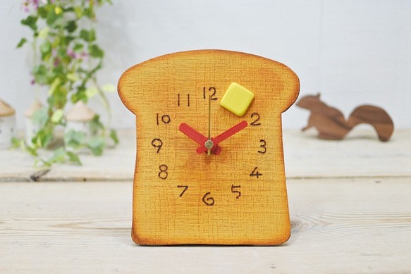 【再販】トーストの時計 置時計タイプ　食パン