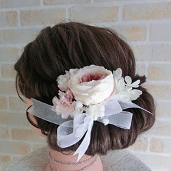 プリザーブドフラワー　髪飾り　ローズ　かすみ草　アジサイ　成人式　結婚式　卒業式 1枚目の画像