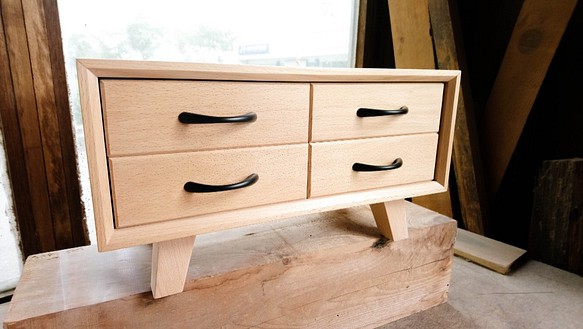 【木羕工坊】-簡約四抽桌上櫃 第1張的照片