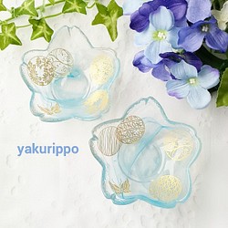 【桜ハンドメイド2022】 桜型のガラス小物入れ（ブルー・装飾用・単品） 1枚目の画像
