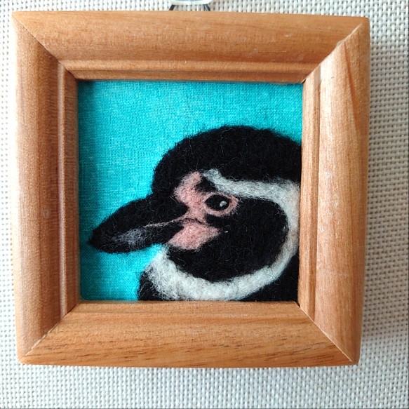フンボルトペンギン 羊毛刺繍 ミニ額 1枚目の画像