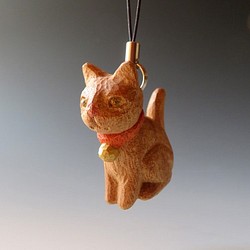 木彫りの猫 にゃんこストラップ 1枚目の画像