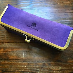 [定做（交貨時間約1個半月）]國產ginsuri鞣製皮革（薰衣草）製成的盒式扣筆盒 第1張的照片