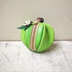 [限量展品◆交貨時間：2週]迷你蘋果袋“絨球”青蘋果（帶花） 第1張的照片