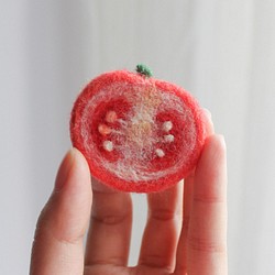 羊毛氈手作 番茄蔬菜胸針/別針 原創食物系列 兒童閨蜜交換禮物 第1張的照片