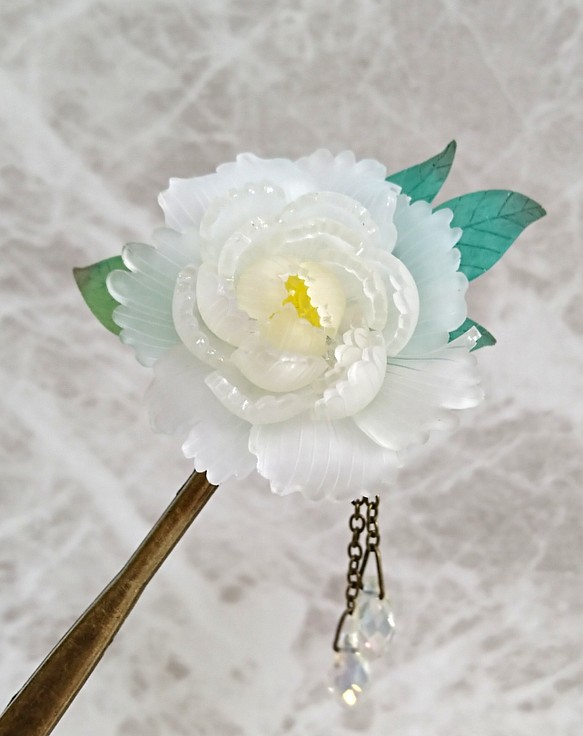 牡丹の花のかんざし(1本簪)白 1枚目の画像